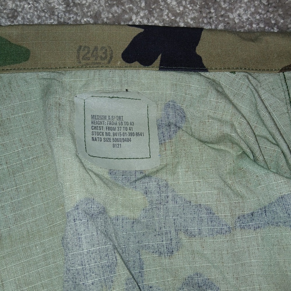 US Military Jacket Mens Medium Short Green Woodland Camo Army Field Jacket - Picture 10 of 16